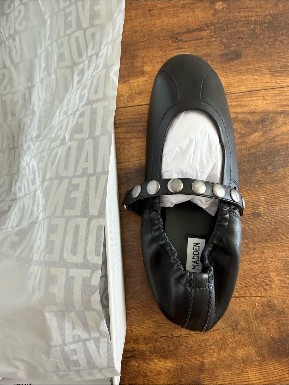 Steve Madden Black Box with Label
